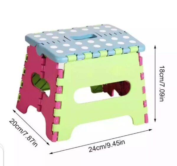 Lightweight Folding Step Stool Plastic Durable Easy Foldable Plastic Chair (Random Colour) -Small Size(19cm x 19cm x 25cm ) - Image 4